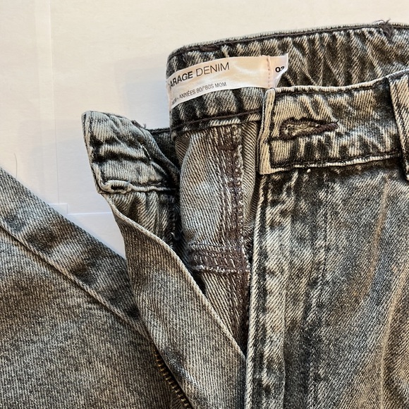 Dark wash MOM jeans! - Picture 2 of 6